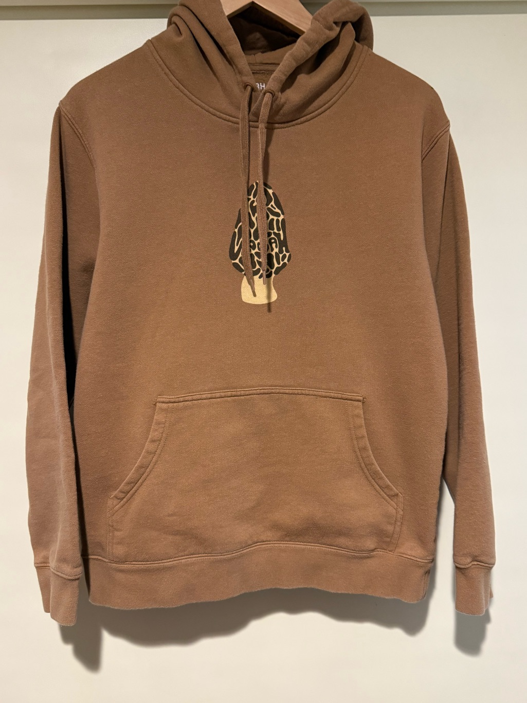 Woosah Morel Mushroom Graphic Brown Hoodie Sweatshirt, Size Small Unisex